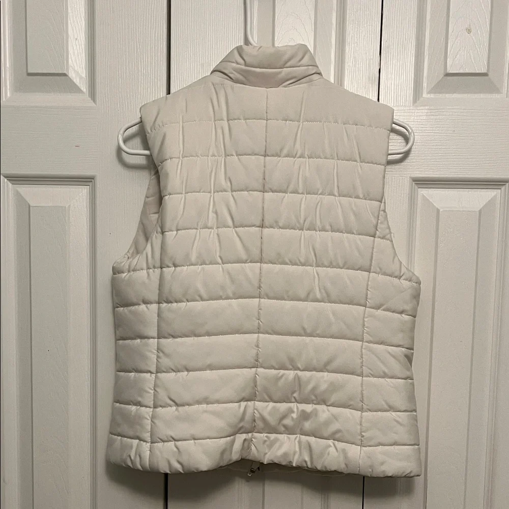 Loft White Quilted Puffer Vest medium - Picture 4 of 4